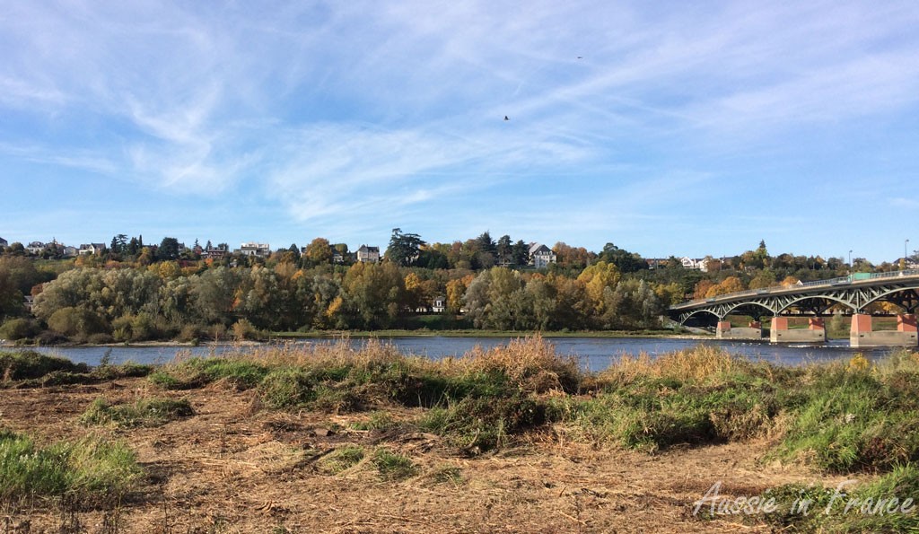 Starting point on the other side of Mitterand Bridge