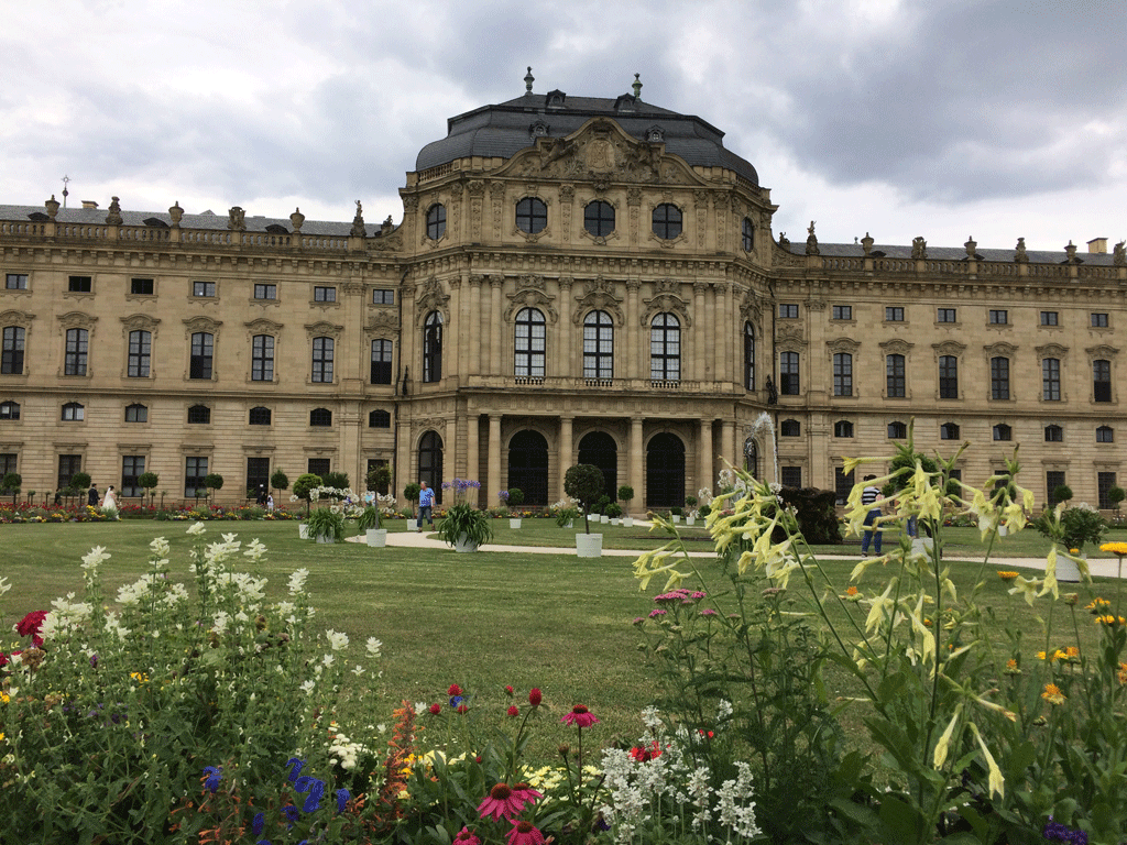 The Residenz from the gardens