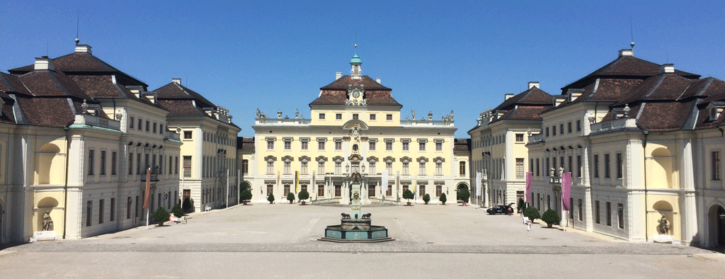 The b est view of the original building from the new wing