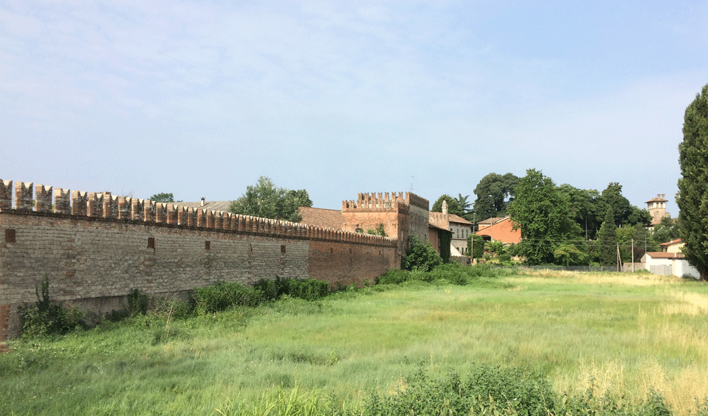 The walls of our agriturismo from the bike path