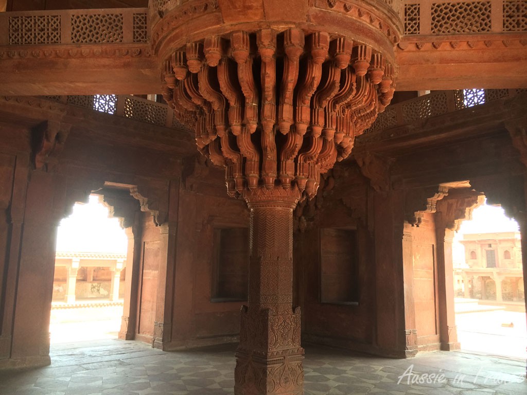 Central pillar of Diwan-I-Khas