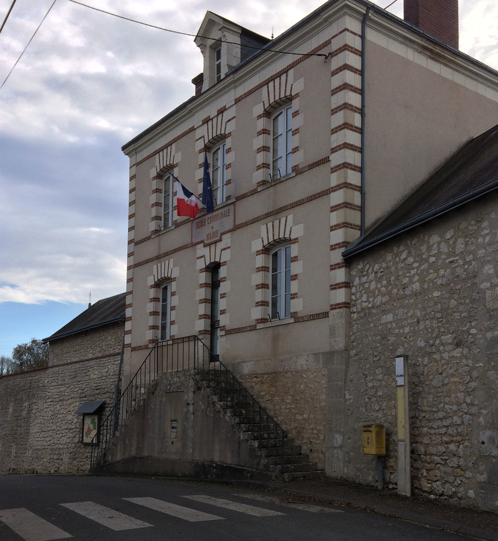 The town hall in Coulanges, surprisingly large for such as small town.