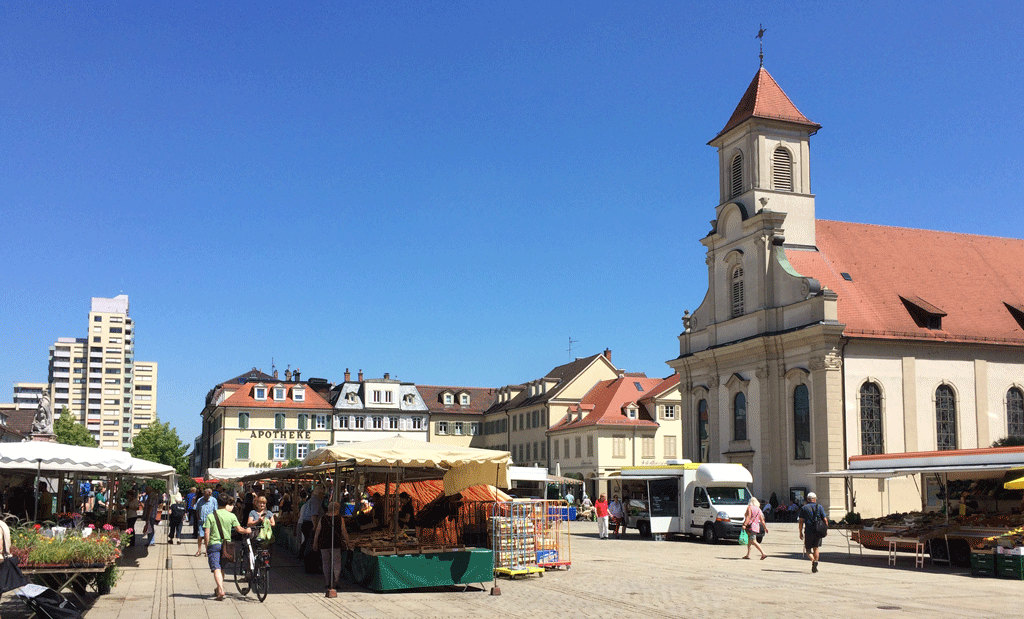 The other side of marktpltaz showing the modern buildings behind