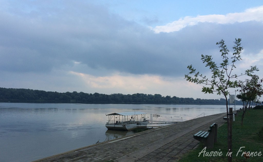 The Danube from the bike path on the Belgrade centre side