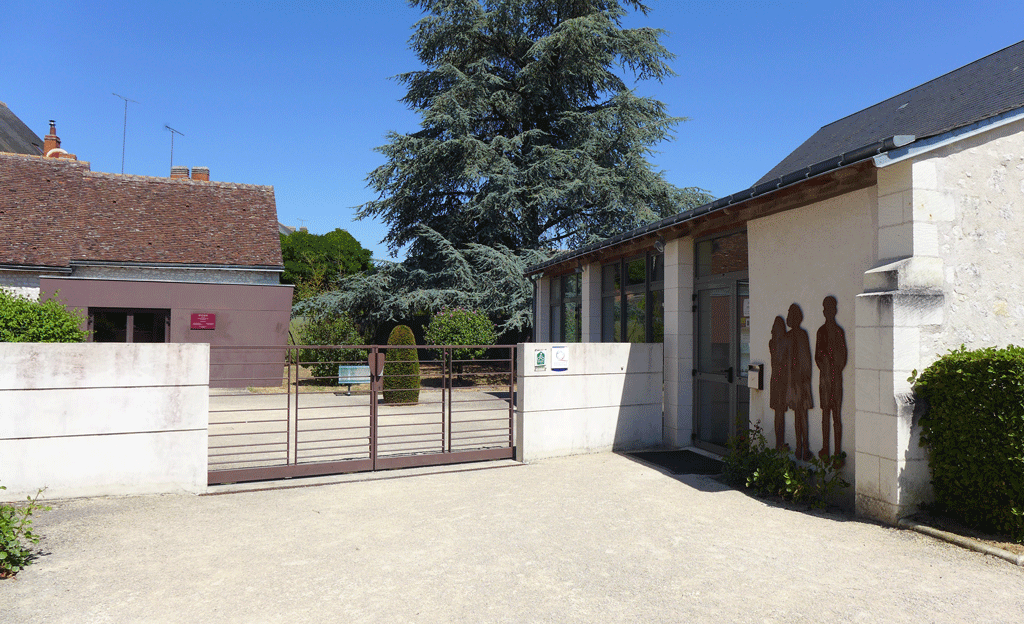 The seemingly closed war museum in Maillé