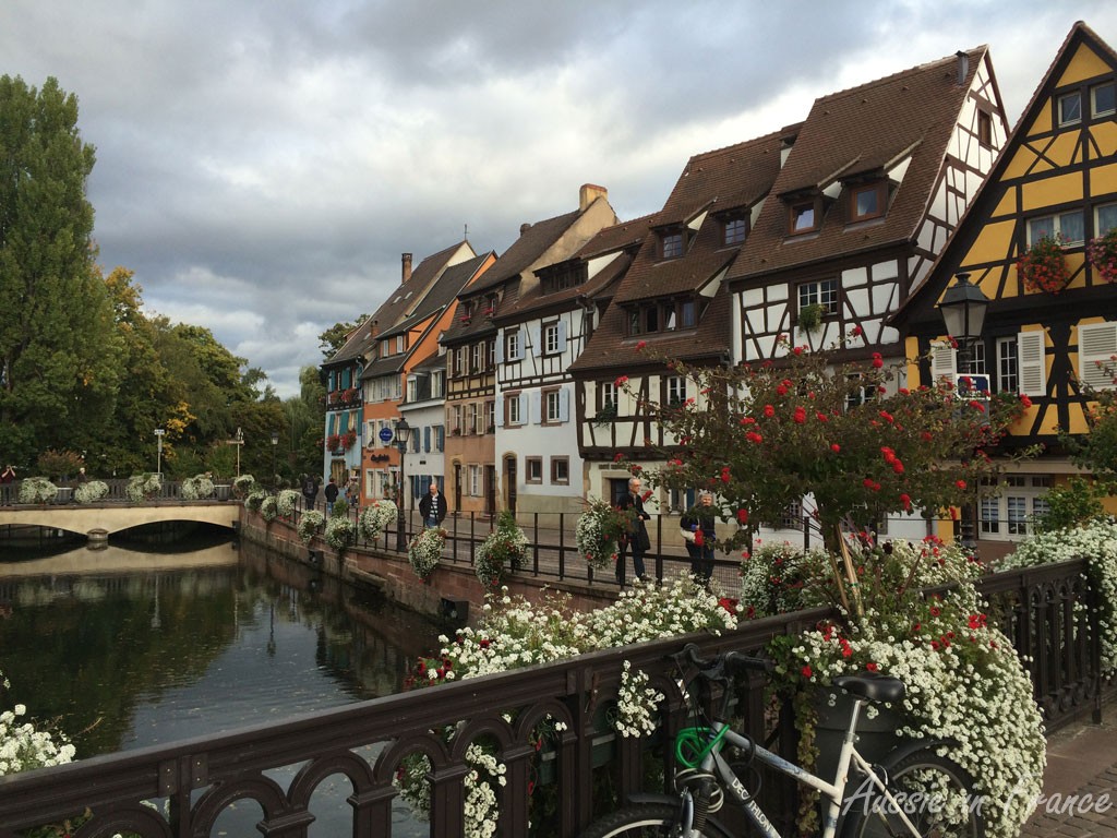 More houses along the canal