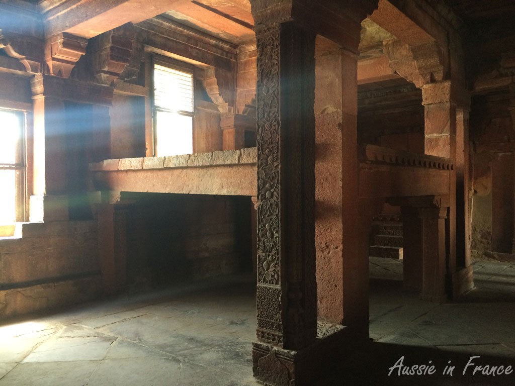 Akbar's stone bed