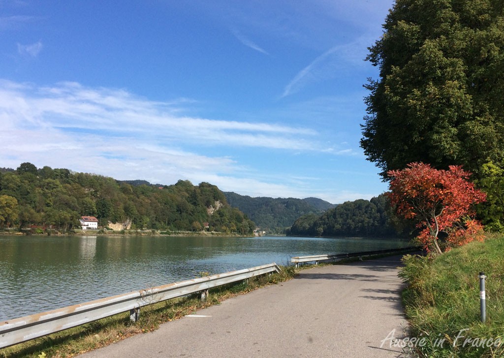 Autumn colours along the Danube