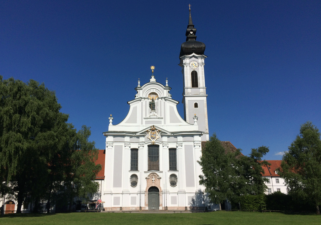 The outside of the Marienmünster cathedral in Diessen