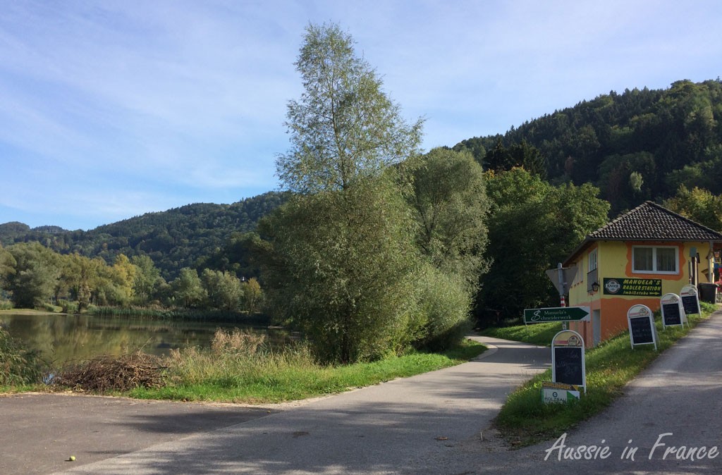 The Radler Station with its imbiss