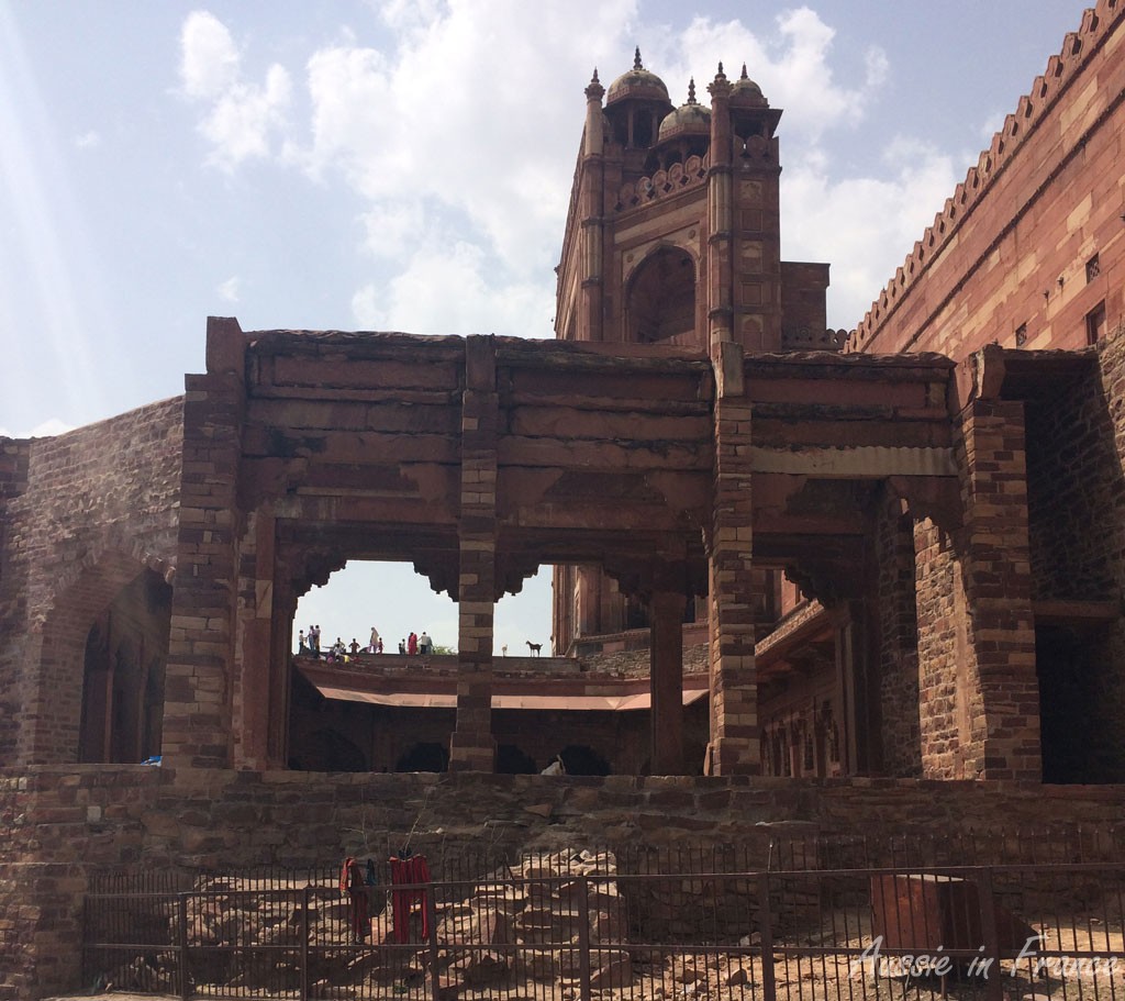 The walls of the mosque from the road