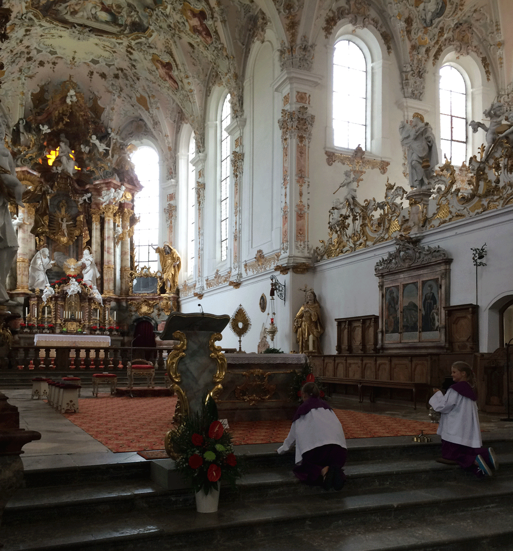 The altar girls in training in Rottenbuch church