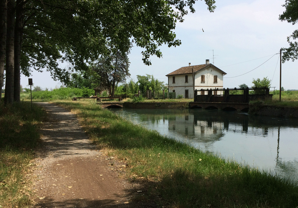 One of the prettier parts of the canal