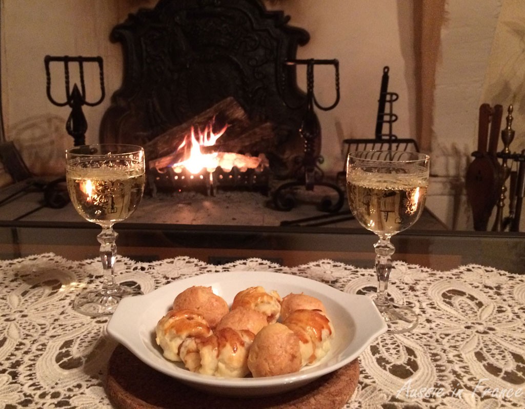 Gougères and mini-croissants beside the fire