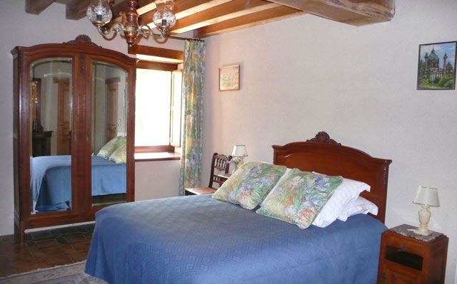 The bedroom in the gîte