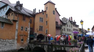 annecy_umbrellas
