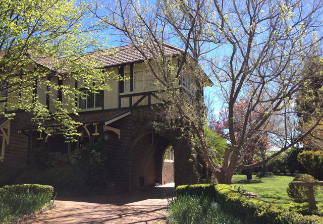 armidale_house