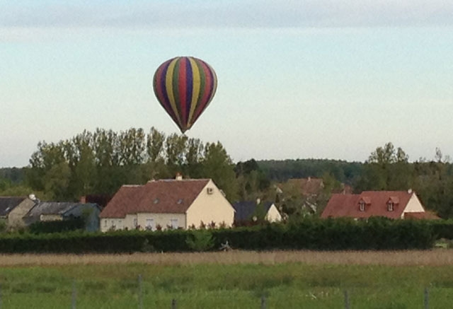Air ballon near Vallères