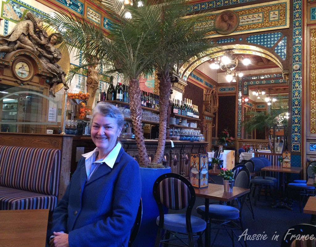 In my boiled wool jacket in La Cigale in Nantes