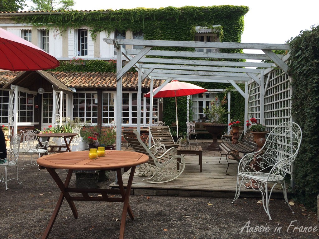 Breakfast in the couryard