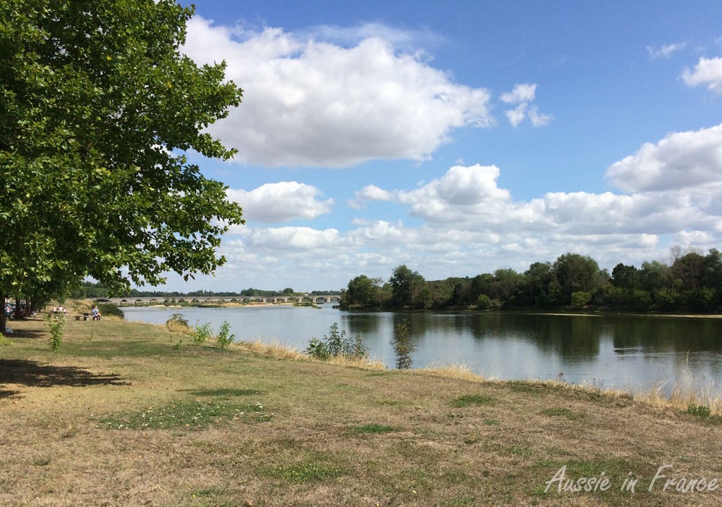 Beaugency bridge from the bike path coming from Tavers