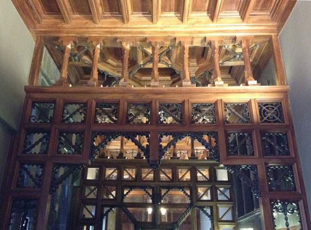 Cloister screen
