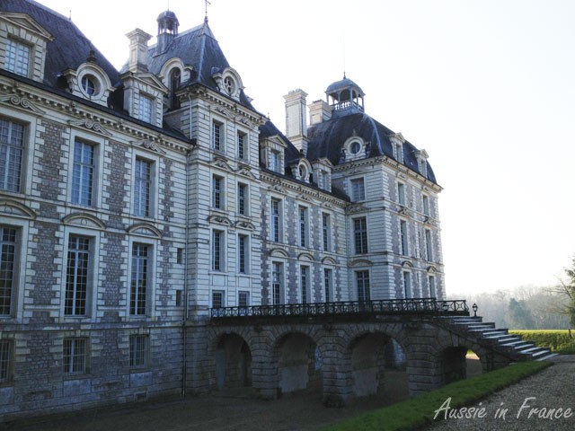 Back perron at Château de Cheverny