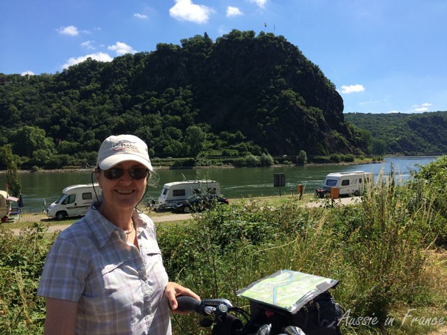 I'm wearing a Columbia sun protection, keep-dry, quick drying shirt and my Experience France by Bike cap