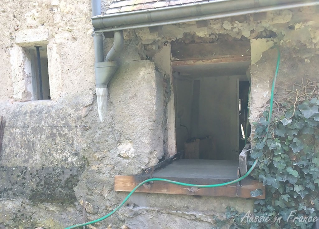 The concrete window sill drying