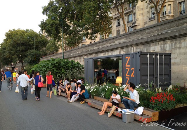 A container that you can book to relax or work in