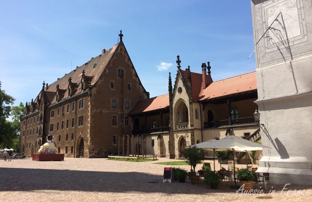 THe buildings on the right of the courtyard leaving the castle.
