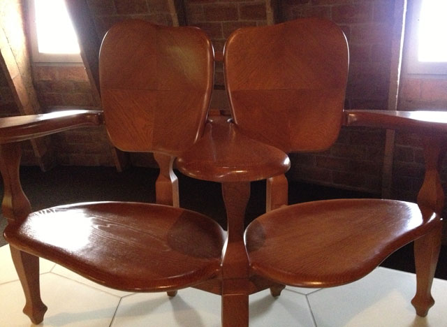 Duo seat by Gaudi