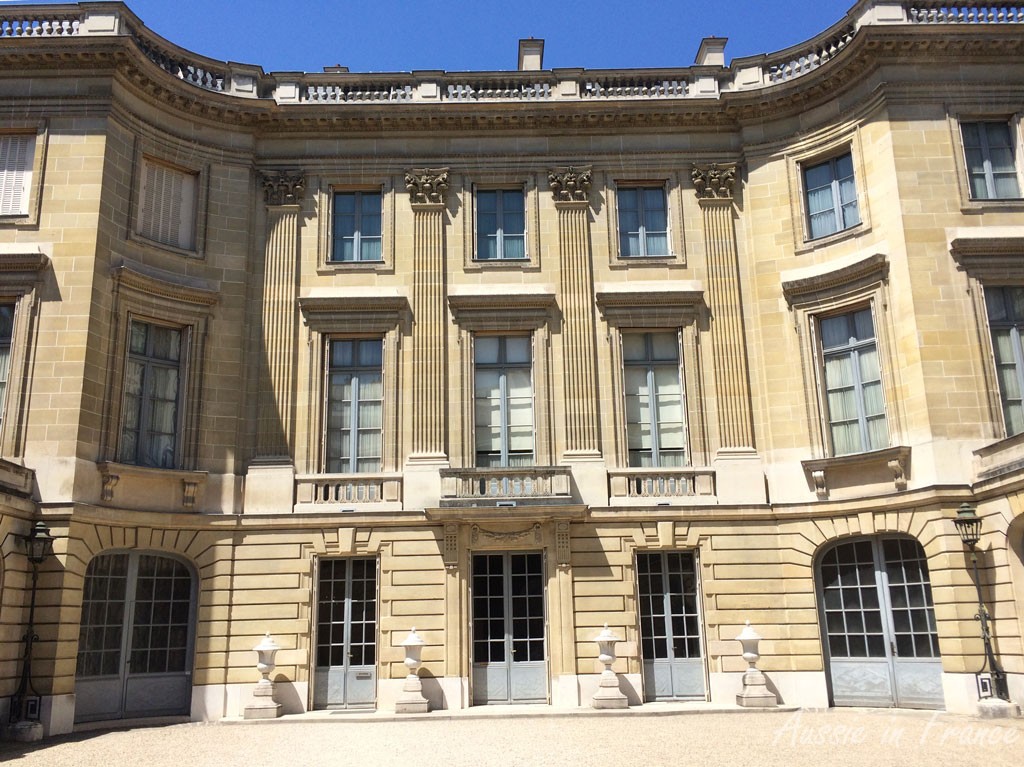 The classical façade of the Nissim Camondo museum