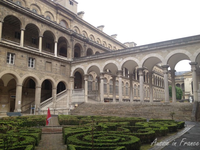 Courtyard of Hôtel Dieu hospital