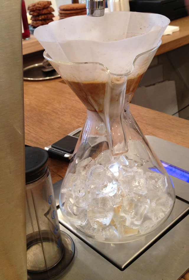 Filtered ice coffee step 3