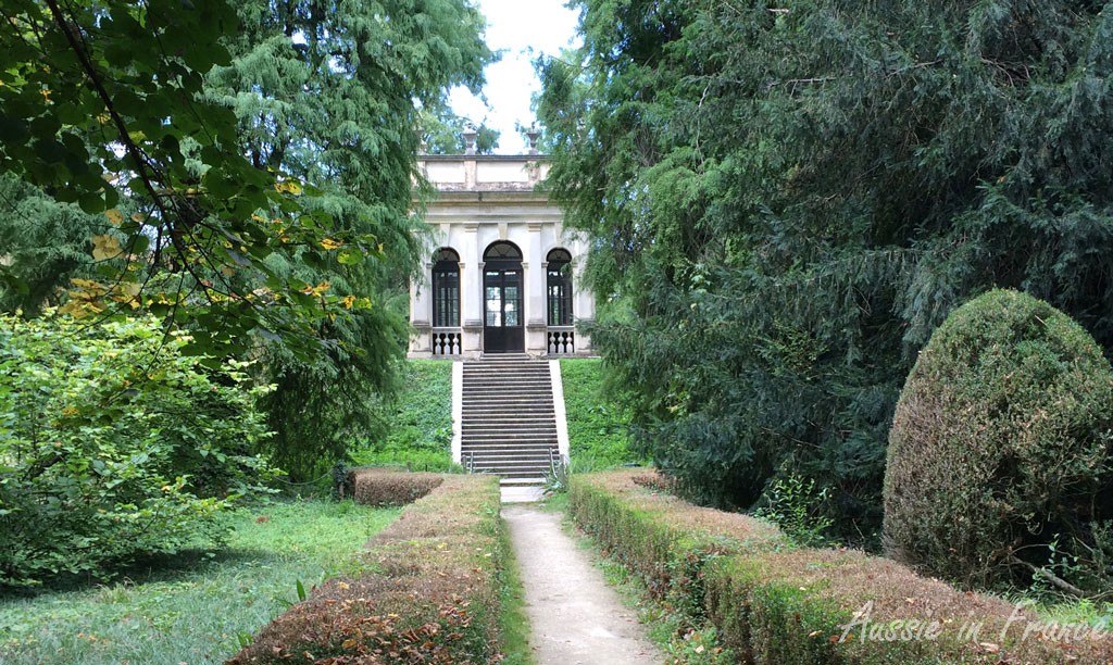 The Coffee House (ice-house) at Villa Pisani, an early version of refrigerator