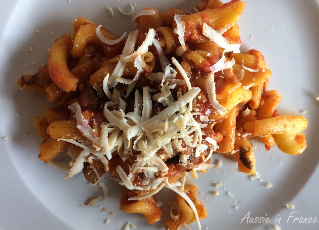 Maccheroni al torchio alla norma