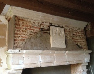 Mantle with rendering on one side