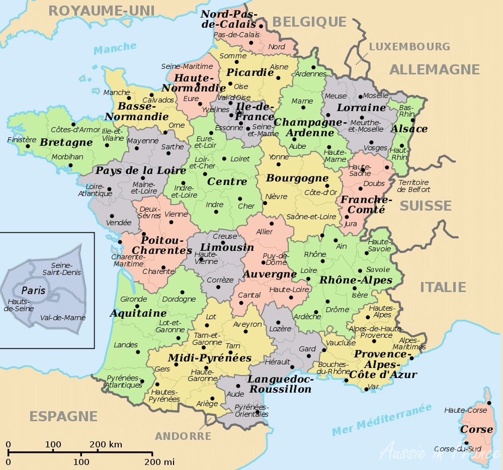 France's regions in bold letters and départements