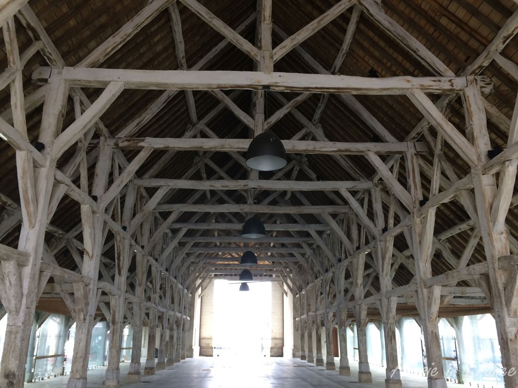The renovated market hall in Richelieu