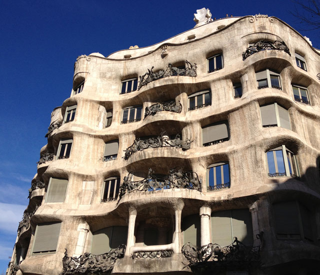 Side façade of La Pedrera