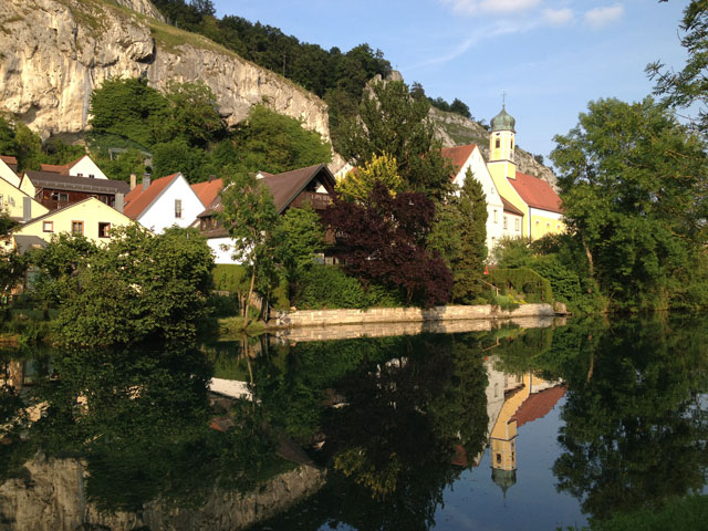 The little church at Essing reflected in the water