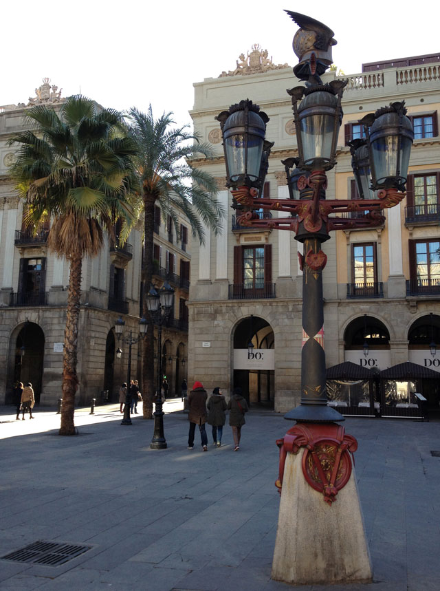 Gaudi's lamppost in Plaça Reial