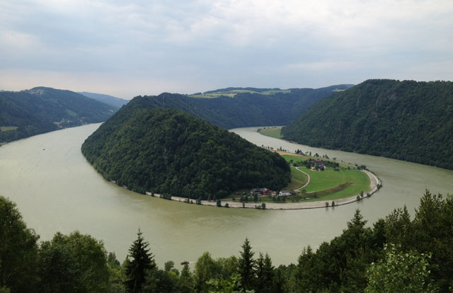 The S-bend from the Schlogen blick
