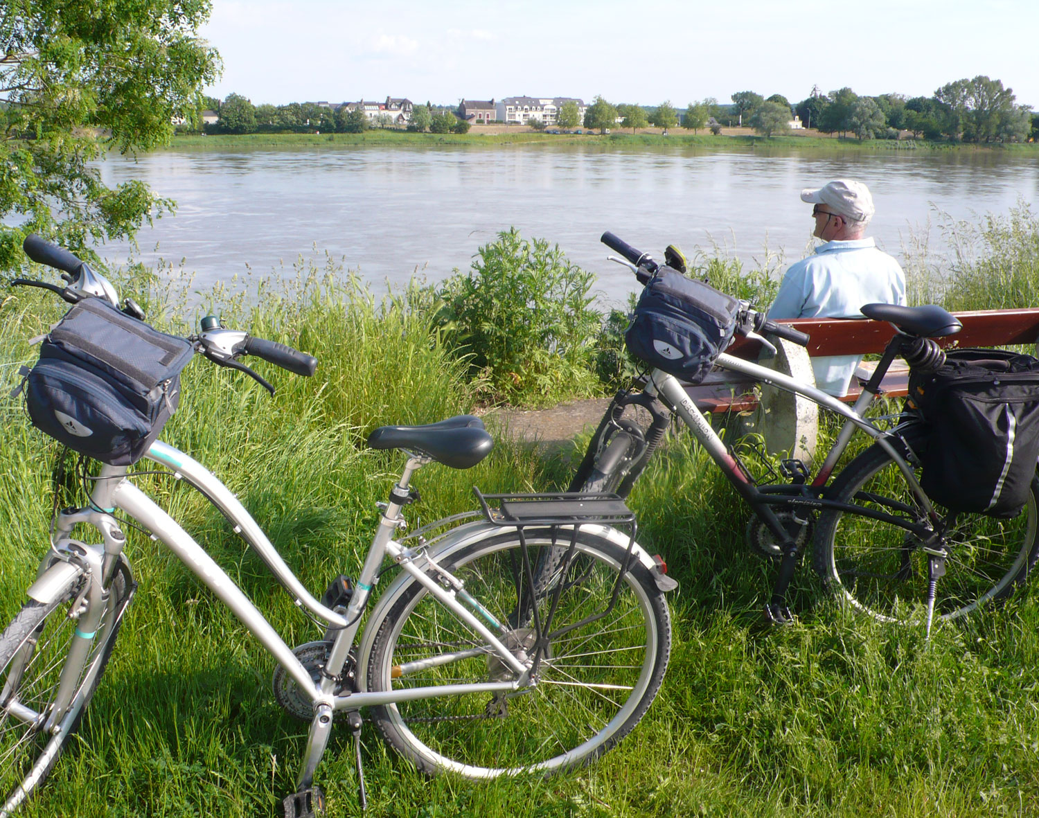 Cycling along the Loire