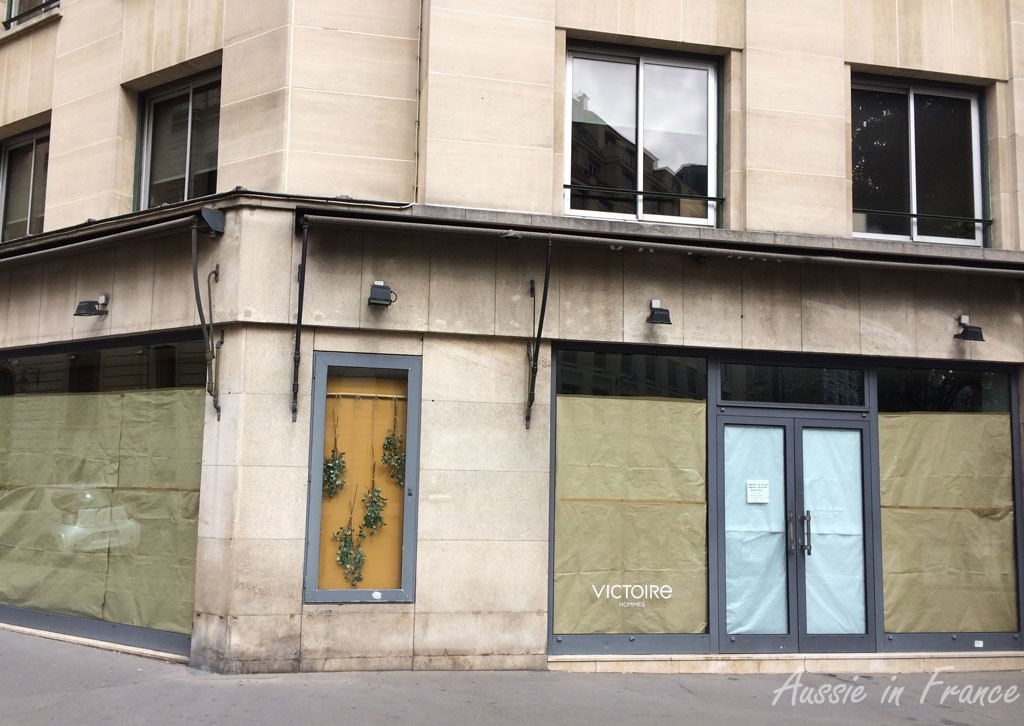 Shut-up shop in rue Colonel Driant