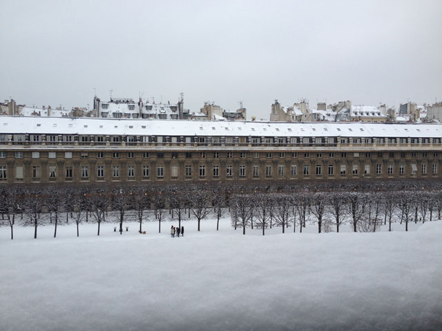 Snow on the balcony balustrade