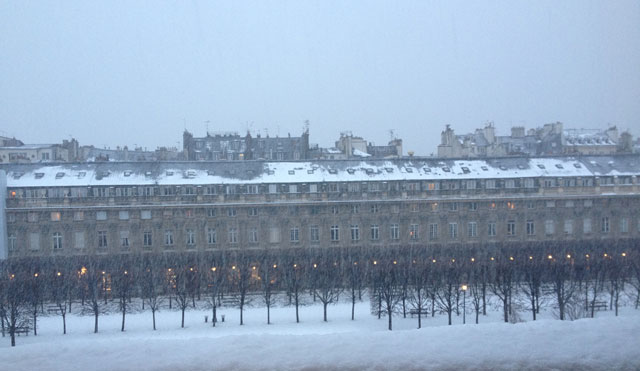 Snowing on the Palais Royal