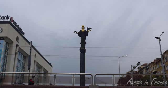 The erroneous statue of Sofia