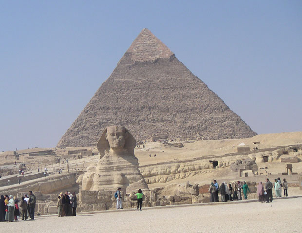 The Sphinx and the Pyramid of Kheph, Egypt